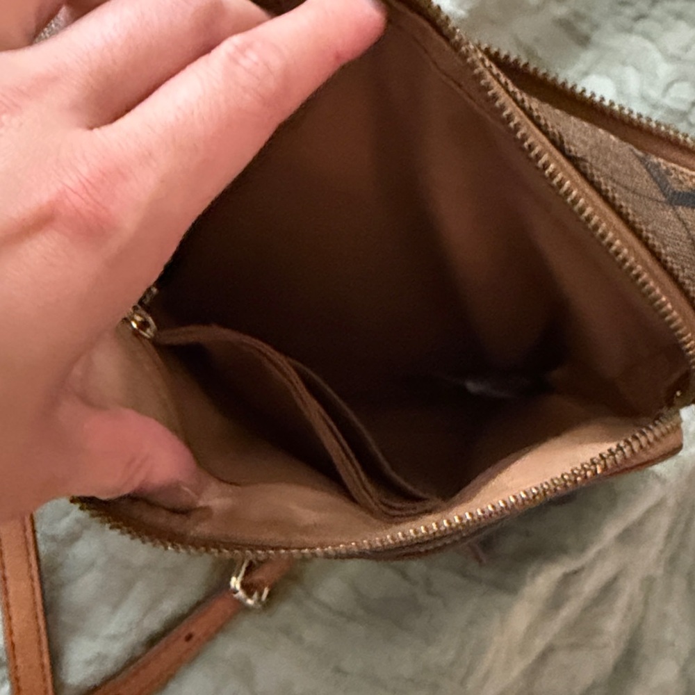 Dooney & Bourke Tan and Black Crossbody Bag - Picture 3 of 6